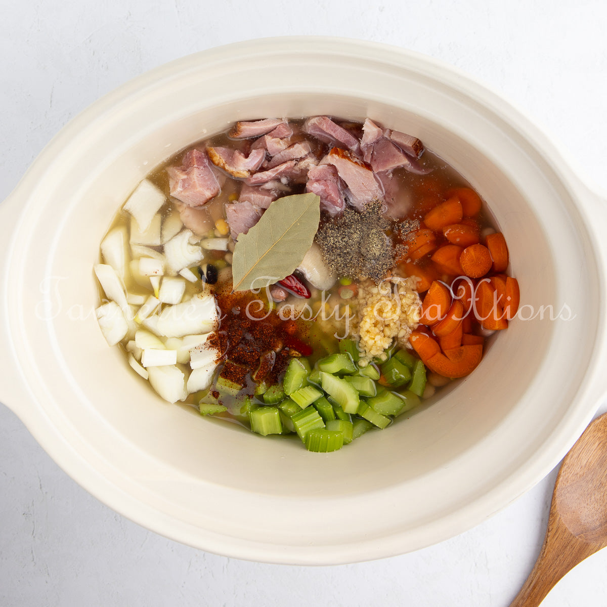 *No-Soak Slow Cooker 15 Bean Soup