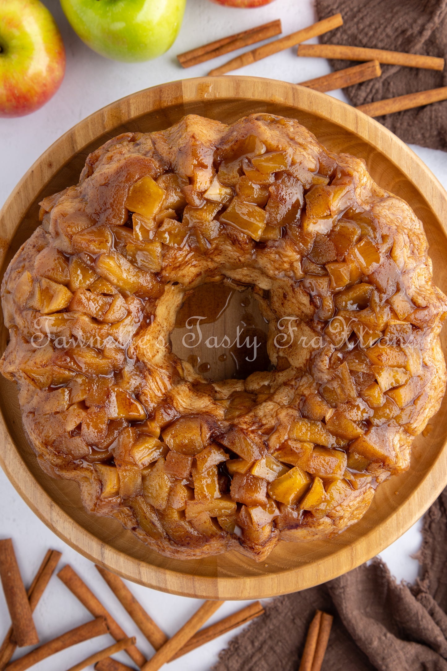 Apple Fritter Monkey Bread