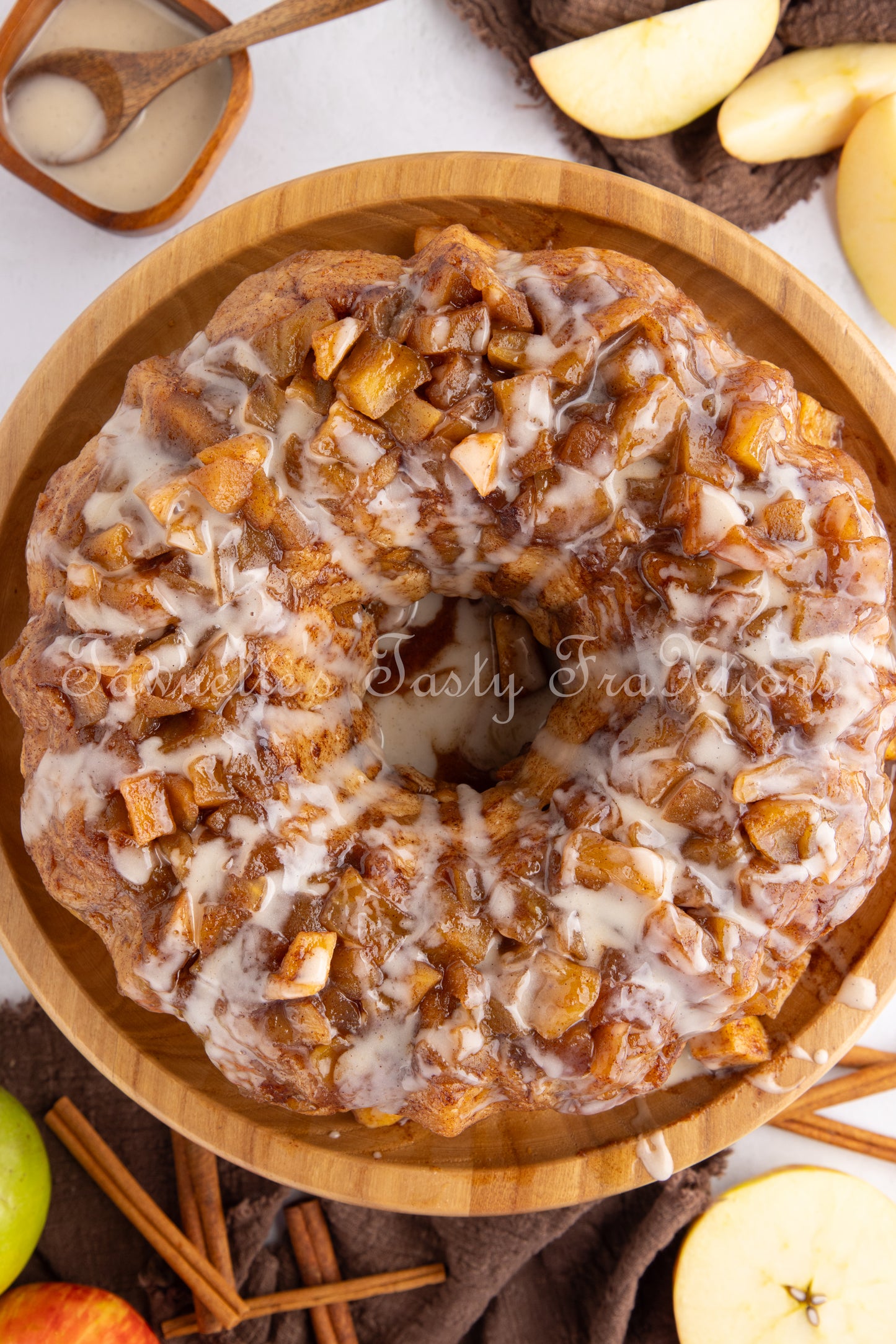 Apple Fritter Monkey Bread
