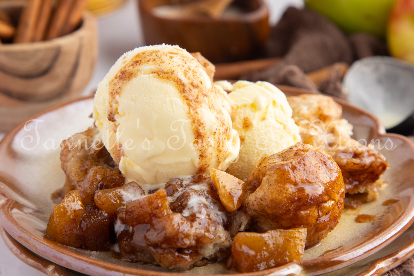 Apple Fritter Monkey Bread