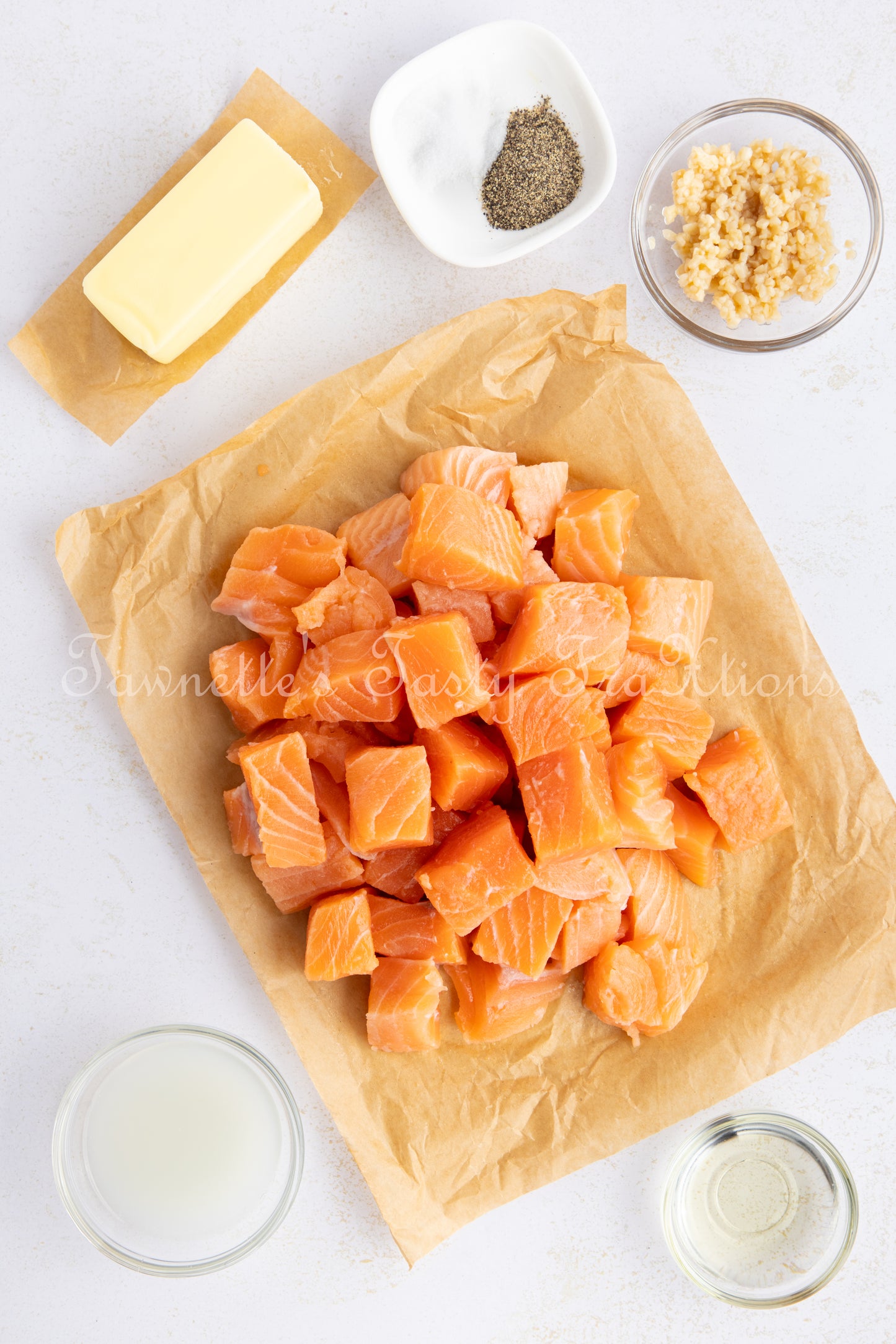 Garlic Salmon Bites with Fettuccini Alfredo